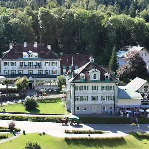 Lisl Hotel